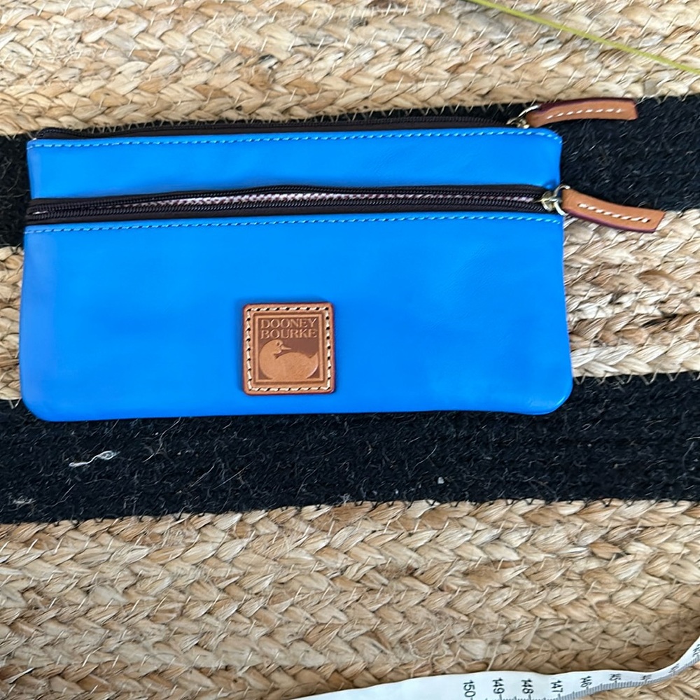Dooney and Bourke wallet
